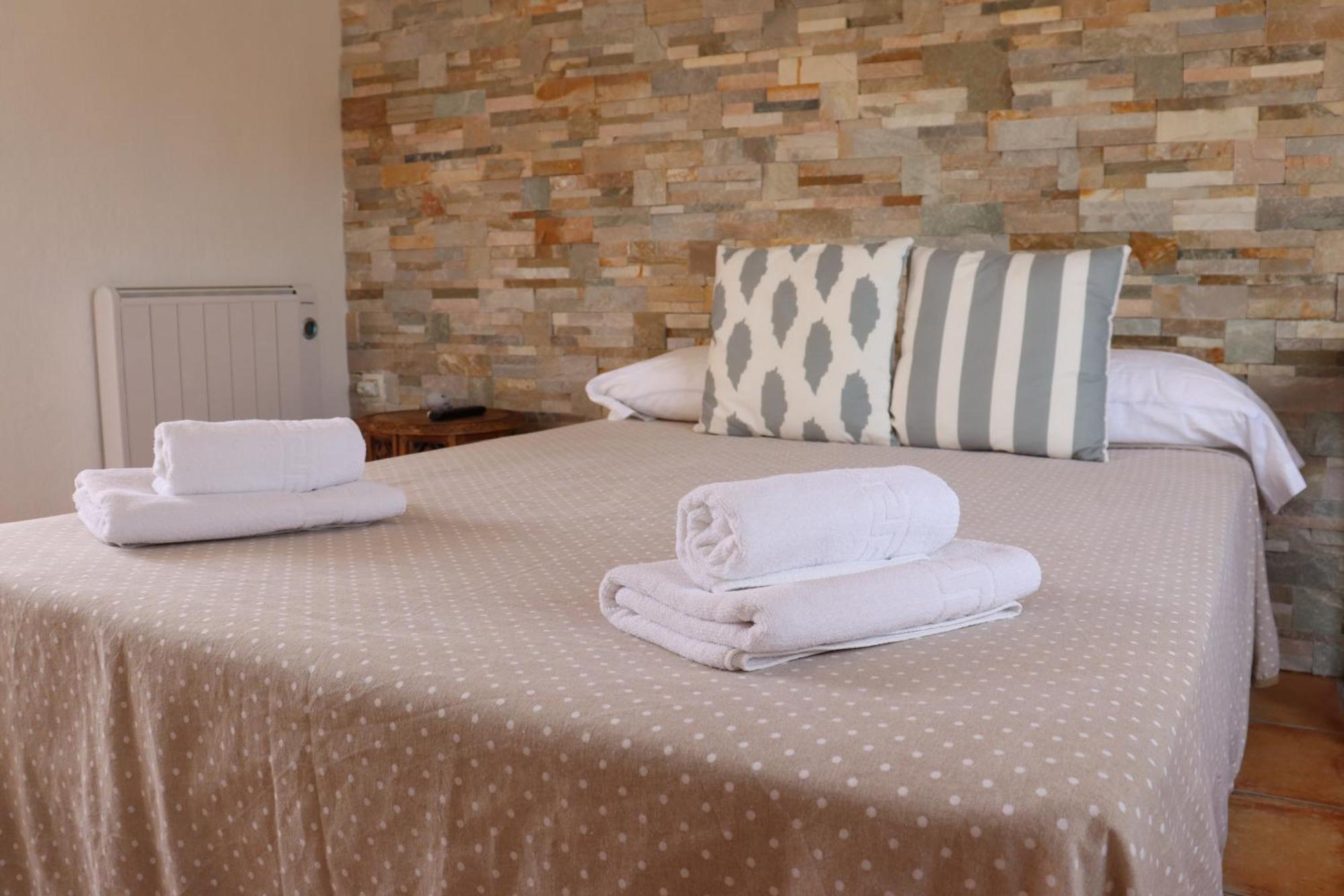 Hostal La Paloma II Calpe Esterno foto