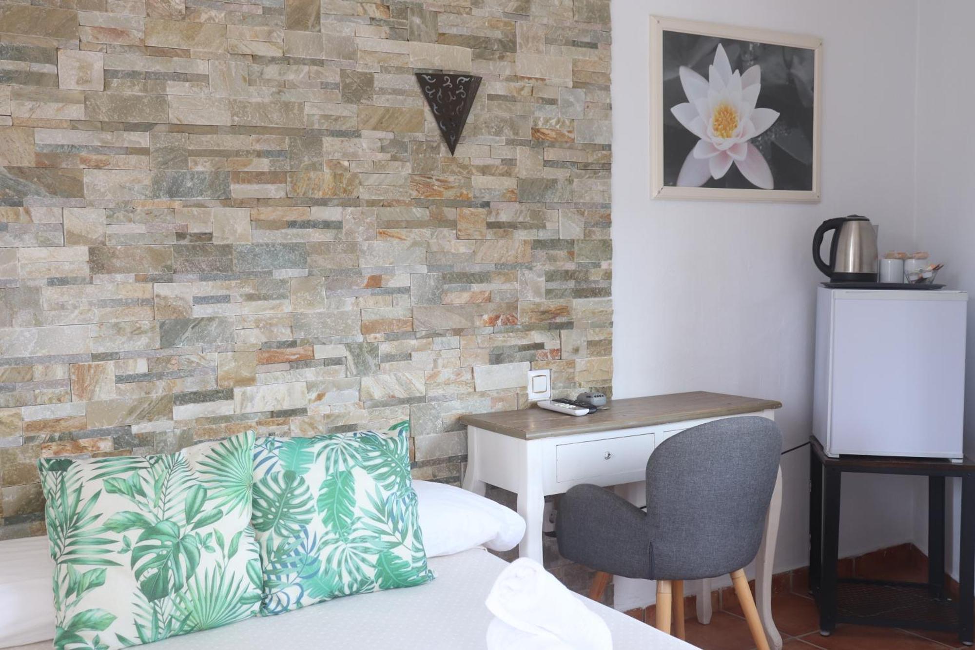 Hostal La Paloma II Calpe Esterno foto